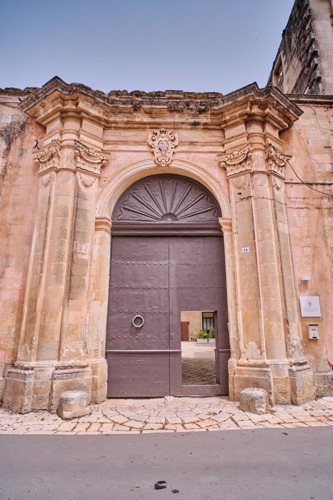 Palazzo Scarciglia Otel Minervino di Lecce Dış mekan fotoğraf
